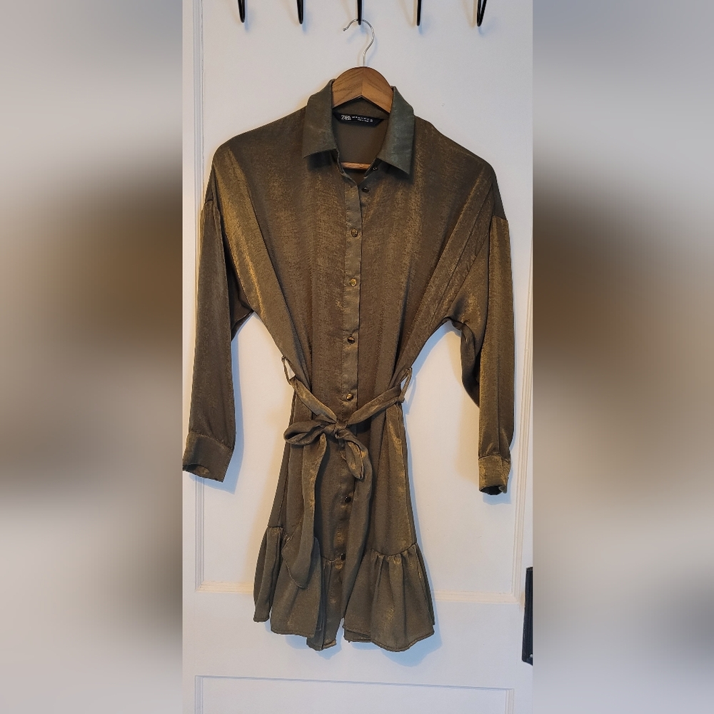 Zara Olive Green Button-Front Shirt Dress with Tie Waist